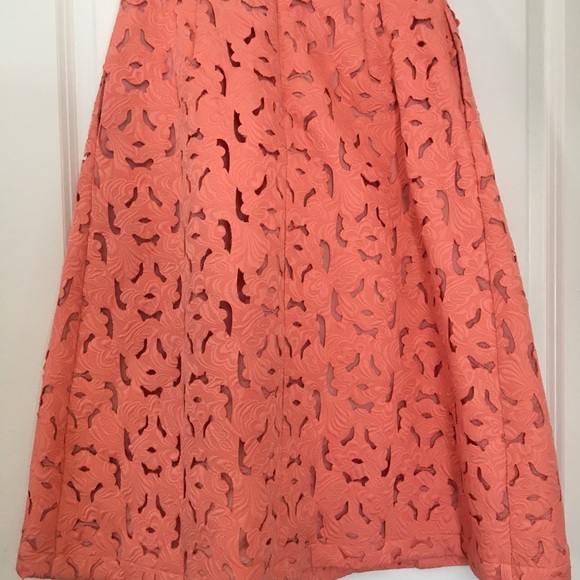 Laser cut peach/pink skirt- NWOT - Picture 2 of 2